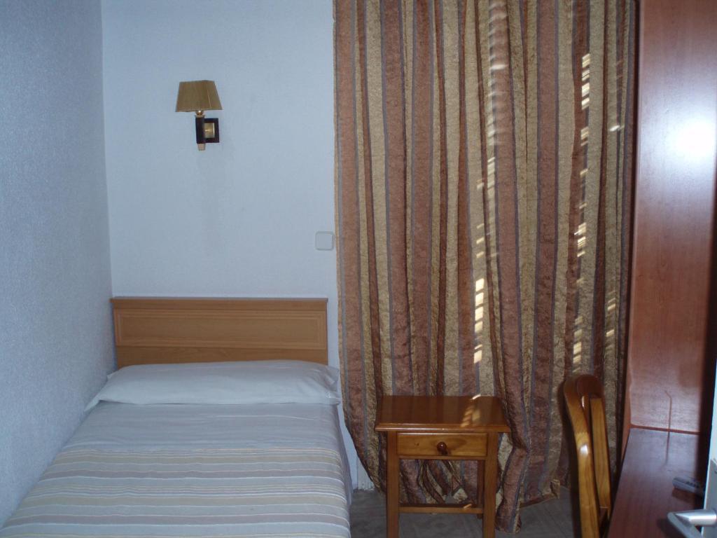 Hostal Castilla Μαδρίτη Δωμάτιο φωτογραφία